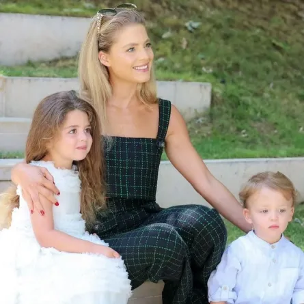 كريستينا صعب وابنتها صوفيا وابنها إيلي- الصورة من حسابها على إنستغرام