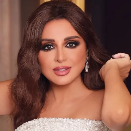 تألقي بمكياج سموكي لسهرة رأس السنة على طريقة النجمات