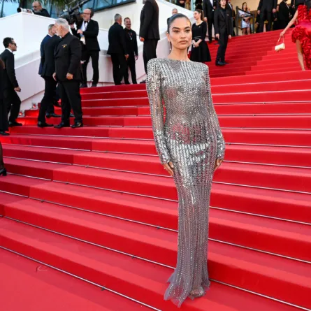 شانينا شايك Shanina Shayk في مهرجان كان السينمائي- (مصدر الصورة Stephane Cardinale - Corbis/Corbis via Getty Images)