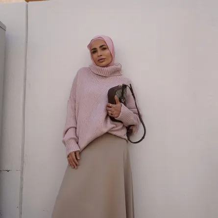 مدونة الموضة سمر شاكر - الصورة من حسابها على إنستغرام