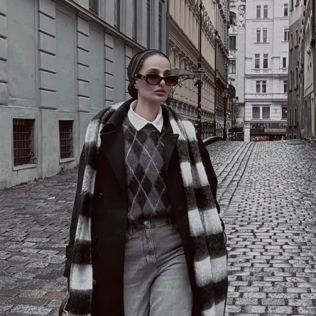 مدونة الموضة ميسون الشيخ - الصورة من حسابها على إنستغرام