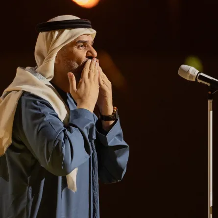 الفنان حسين الجسمى يحيى حفل نادي اتحد جدة السعودي