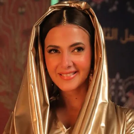 غنت 4 لهجات... رامي رضوان يهنئ زوجته بنجاح "مكسرة الدنيا"