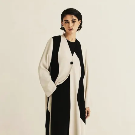 عباية من أناتومي Anatomi - الصورة من حساب الماركة على إنستغرام