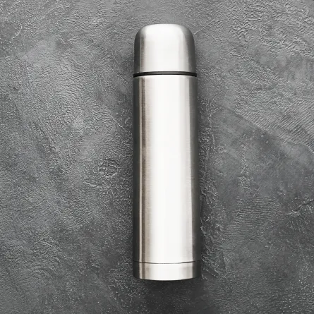 تنظيف ترمس المشروبات 