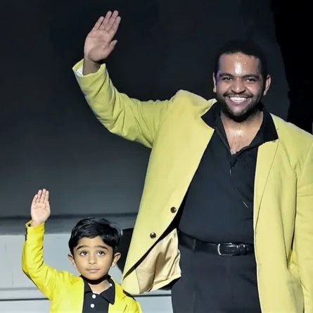 خالد المظفر وابنه عبدالله- الصورة من حسابه على الانستغرام