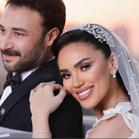 الصورة الرسمية لحفل زفاف مي فاروق ومحمدالعمروسي من حسابها بالفيسبوك