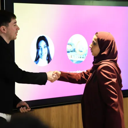 الأول من نوعه في المنطقة.. مقر المؤثرين وميتا يطلقان برنامج صناع المحتوى الهادف