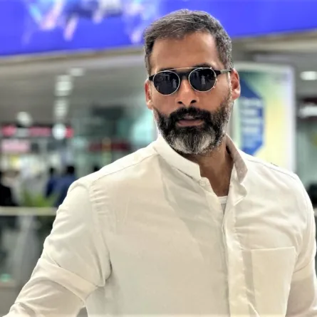 حسين المهدي-  الصورة من  حسابه على الانستغرام