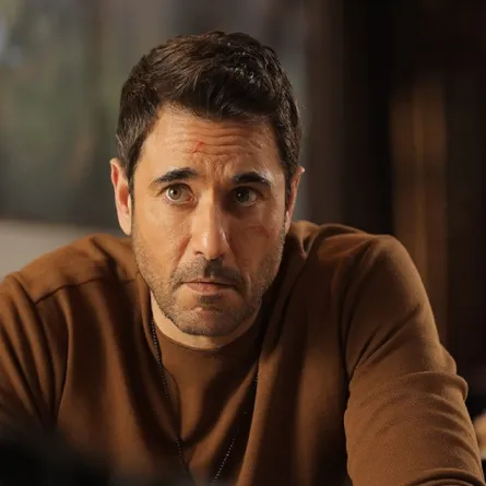 أحمد عز - الصورة من الشركة المنتجة لـ فيلم ولاد رزق 