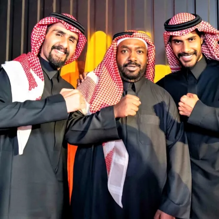 نايف البحر وهشام هوساوي وعبدالله متعب -الصورة من المركز الإعلامي للـ ام بي سي