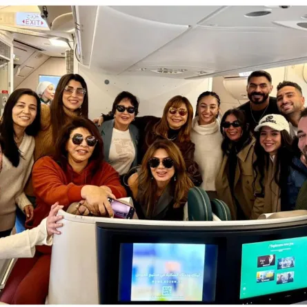 نجوم الفن المصري في طريقهم إلى الرياض - الصورة من المخرجة بتول عرفة