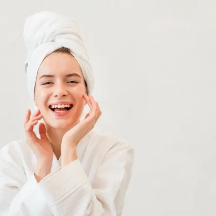 تنظيف البشرة