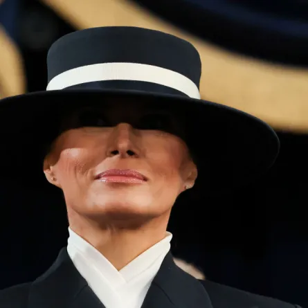 ميلانيا ترامب في حفل التنصيب- (مصدر الصورة  Chip Somodevilla/Getty Images/Bloomberg via Getty Images)