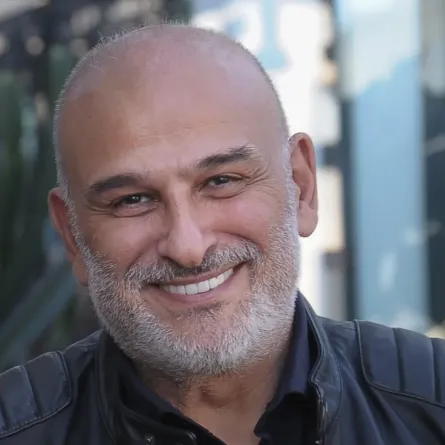 الفنان جمال سليمان