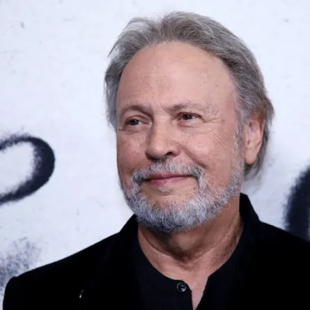 بيلي كريستال - Billy Crystal (Photo by Leonardo Munoz / AFP)
