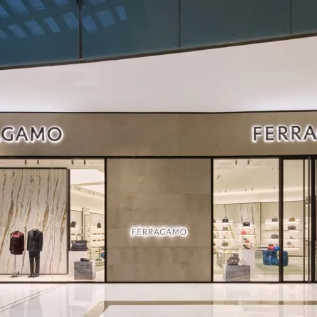 FERRAGAMO تحتفل بافتتاح البوتيك المجدد في دبي مول