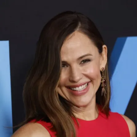 جينيفر غارنر في AMC The Grove 14 في لوس أنجلوس كاليفورنيا (Jennifer Garner at AMC The Grove 14 in Los Angeles, California). مصدر الصورة: Frazer Harrison/Getty Images/AFP