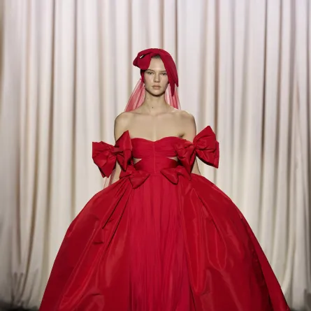 جيامباتيستا فالي Giambattista Valli- الصورة من Launchmetrics/Spotlight ©