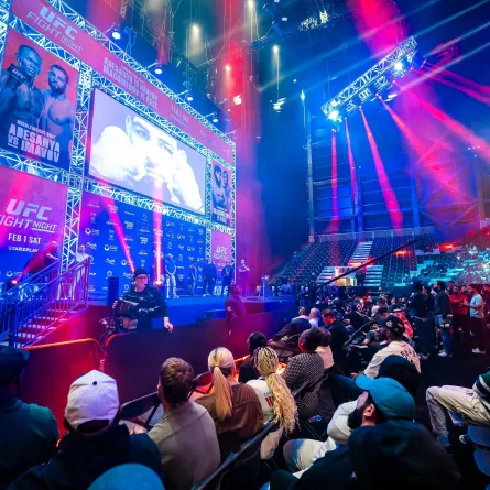 نزلات UFC الصورة من المكتب الاعلامي لموسم الرياض