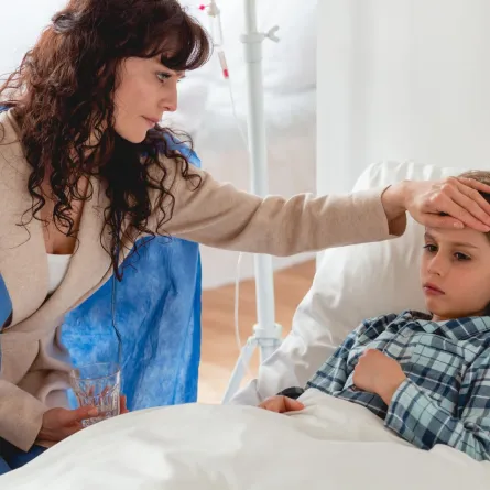 صورة طفلة مريضة