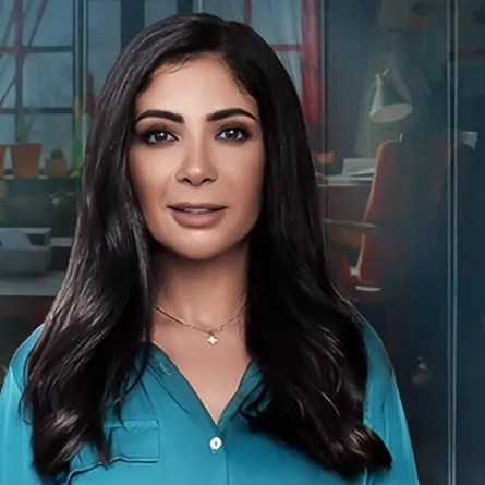 منى زكي- الصورة من حسابها على الفيسبوك