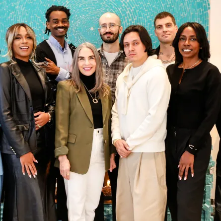 صورة جامعة للمشاركين في البرنامج