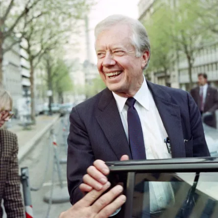 جيمي كارتر في قصر الإليزيه الرئاسي (Jimmy Carter at Elysee presidential palace). مصدر الصورة: Patrick HERTZOG / AFP