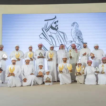 كاس محمد بن راشد لسباقات الصقور يتوّج أبطال "العامة مُلاك"