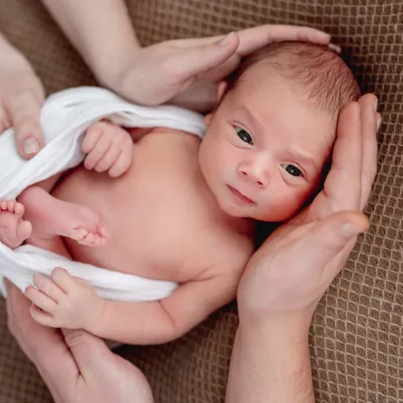 كيفية العناية بالحبل السري