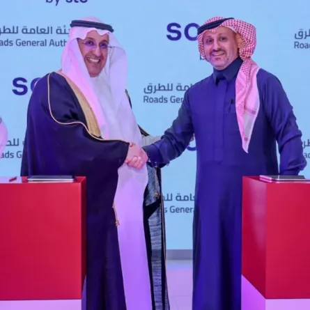 اتفاقية بين “هيئة الطرق” و”SCCC” لتحسين البنية التحتية بالذكاء الاصطناعي