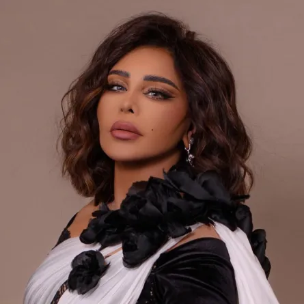 الفنانة أحلام