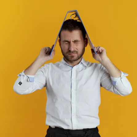 كيف تكسر حدود التفكير السلبي وتطلق إبداعك في العمل؟