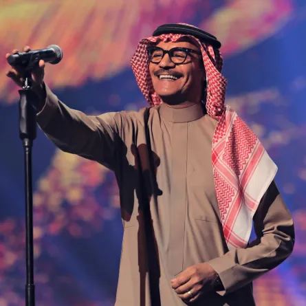 رابح صقر- الصورة من المركز  الاعلامي لـ روتانا