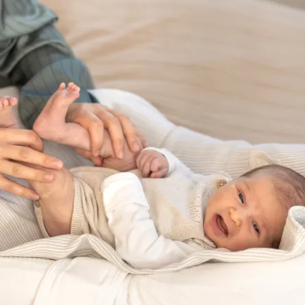 صورة لطفل يبكي