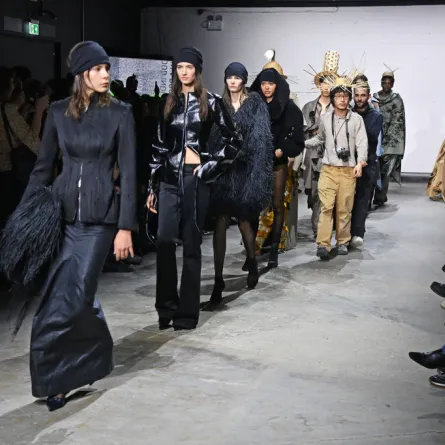 أسبوع لندن للموضة لخريف وشتاء 2025- 2026- (مصدر الصورة  Dave Benett/Getty Images)