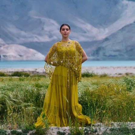 تصميم من أزياء شالكي- الصورة من المصمم