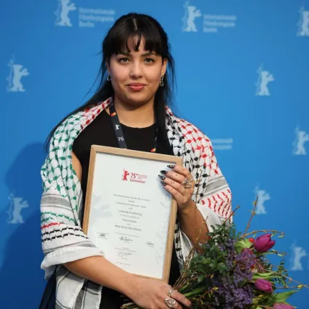 الصورة من المركز الإعلامي للمخرجة ماية عجمية