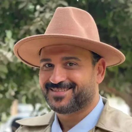 أكرم حسني - الصورة من صفحته على انستغرام