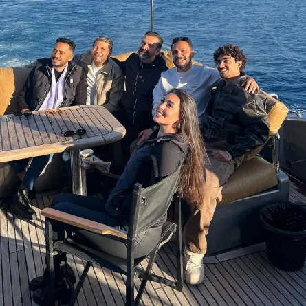 أبطال فيلم الأرض السوداء - الصورة من صفحة أحمد غزي على إنستغرام