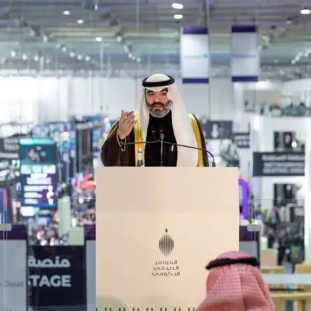 وزير الاتصالات المهندس عبدالله السواحة خلال مؤتمر ليب التقني الدولي 2025 - الصورة من واس