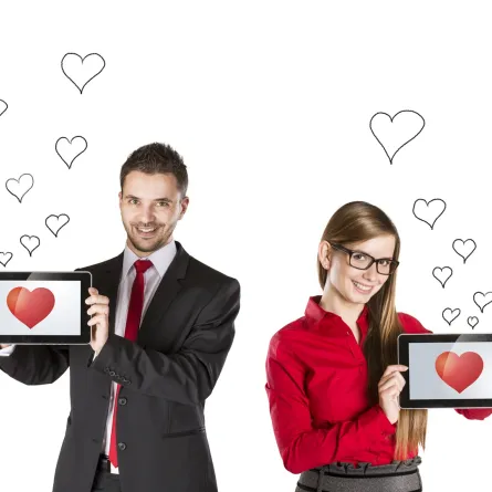 خطوات بسيطة لتجعل يوم الحب في العمل أكثر سحراً