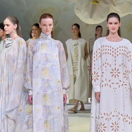 لورا بياجيوتي Laura Biagiotti ربيع وصيف 2025 - الصورة من © Launchmetrics/Spotlight