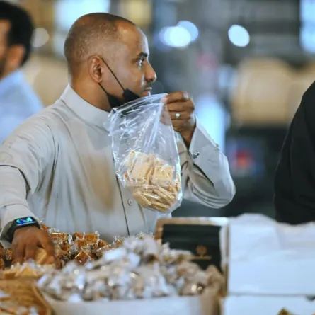 الدكاكين الشعبية بجدة التاريخية تحكي قصة ارتباطها بالتراث العريق للمنطقة - الصورة من واس