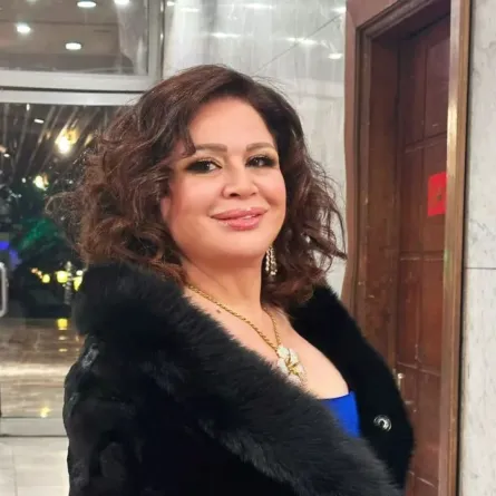 إلهام شاهين - الصورة من صفحتها الرسمية على الفيسبوك