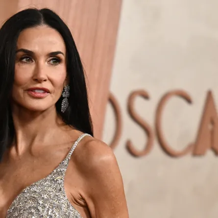 ديمي مور في الأوسكار 2025 (Demi Moore at Oscars 2025 ). مصدر الصورة: ANGELA WEISS / AFP
