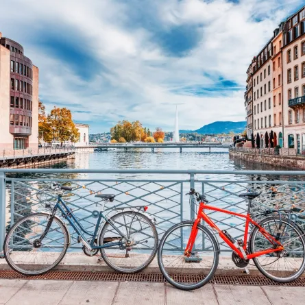 منظر كلاسيكي لمدينة جنيف السويسرية الشهيرة