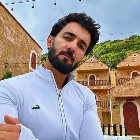 حسني شتا - الصورة من صفحته على إنستغرام