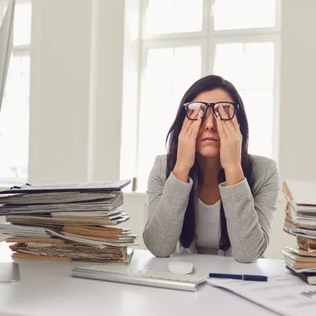 أخطاء إدارية تؤدي بروّاد الاعمال إلى الاحتراق - الصورة من Adobestock 