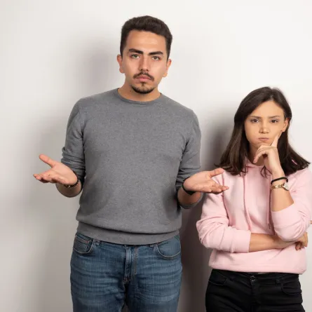 صورة  لأب مع ابنته المراهقة